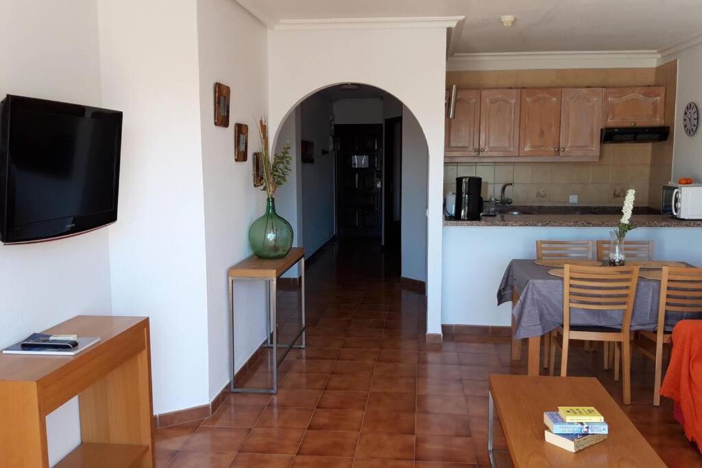 Apartment With Pool And Gardens Near The Coast San Miguel de Abona Bagian luar foto